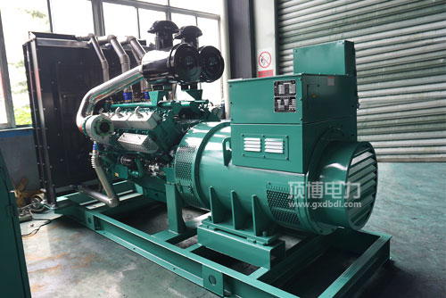 機油過多有哪幾種損害，應加多少柴油發(fā)電機機油適宜？