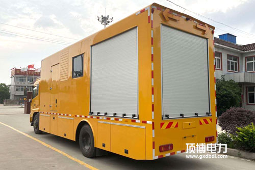 發(fā)電機(jī)組電力工程車(chē)