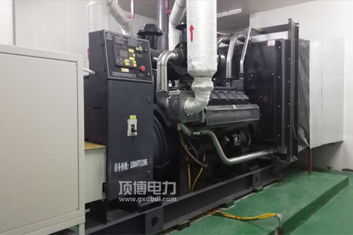 柴油發(fā)電機組增壓器的工作原理是咋樣的？