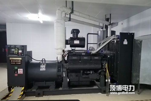 頂博電力引進(jìn)技術(shù)，生產(chǎn)制造新型智能環(huán)保柴油發(fā)電機(jī)設(shè)備