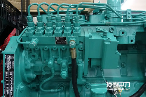 一臺400kW柴油發(fā)電機組在正常工作中，油底殼內(nèi)進(jìn)水竟然是這個原因！
